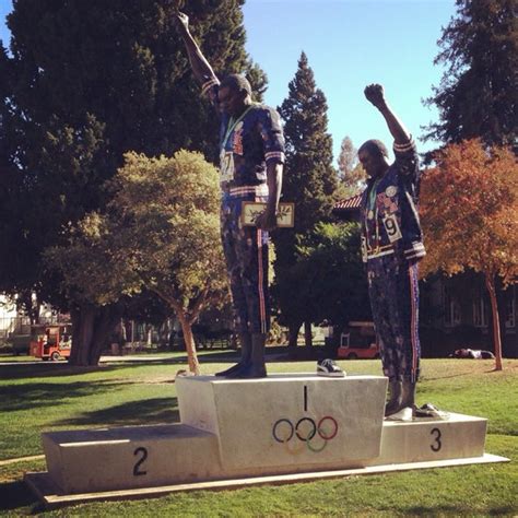 Tommie Smith Statue