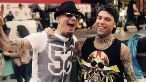 Fedez E La Pace Fatta Con J Ax Ecco I Motivi Che L Hanno Spinto A