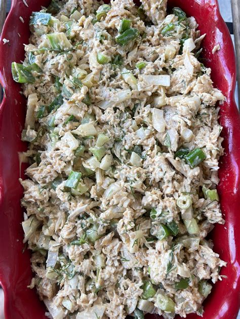 simple chicken salad with black olives 7
