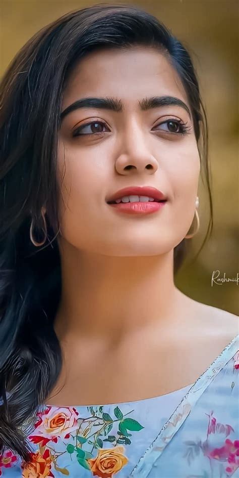 Rashmika 4k Wallpapers Top Free Rashmika 4k Backgrounds Wallpaperaccess