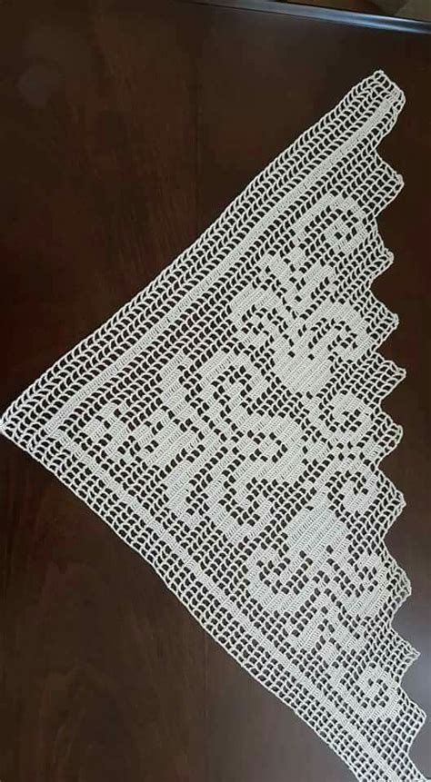 Pin By Hatice Eza On Dantel Crochet Table Runner Pattern Crochet