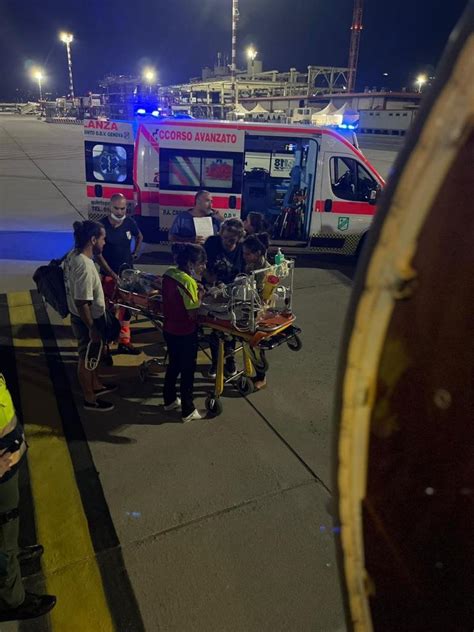 Trasporto Sanitario Durgenza Con Volo Dell Aeronautica Militare Da