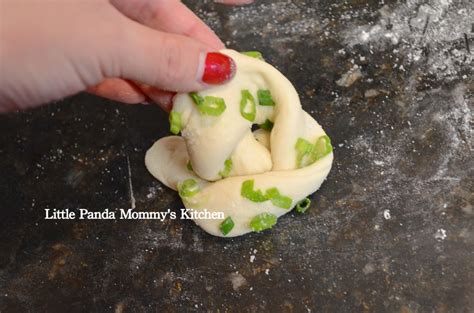 Chinese Steam Green Onion Buns Recipe - Little Panda Mommy