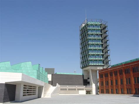 Fachada Del Museo De La Ciencia De Valladolid