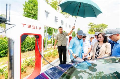 Largest Tesla Supercharger Station In Southeast Asia Now Opened At