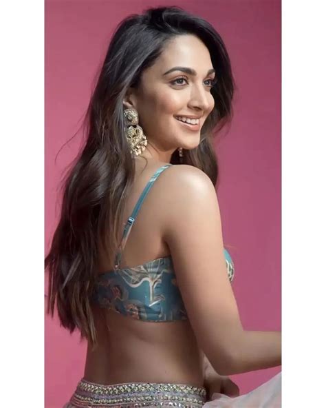 Love Couple Photo Couple Photos Devine Goddess Kiara Advani Hot