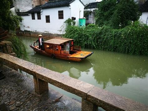 Private Suzhou Leisure Day Tour With Kunqu Opera Show