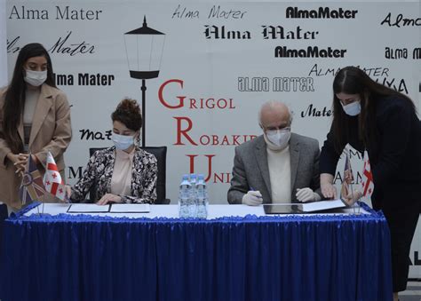 Signing Memorandum with Grigol Robakidze University - EPAG In English