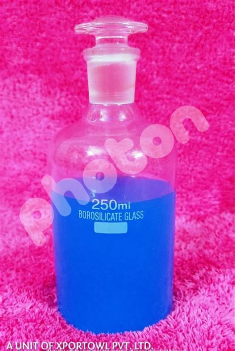 Round Borosilicate Glass Laboratory Reagent Bottle Capacity Ml At