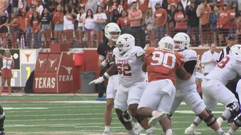 Quarterbacks shine in Texas Longhorns' 2024 spring game | kvue.com