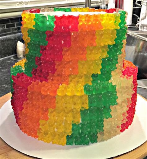 Gummibärchen Torte Faszinierende Idee Zum Kindergeburtstag Zenideen