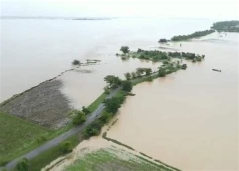 Telangana Seeks Rs 1 000 Crore From Centre For Flood Relief