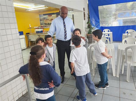 Profissionais Que Trabalham Na Escola