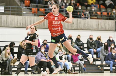 Handball Württembergliga Frauen SG H2Ku Herrenberg II rettet im