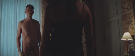 Omg He S Naked Actor Daniel Str Sser Goes Full Frontal In Post Empire Omg Blog