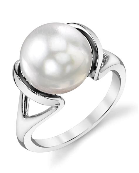 Explaining the South Sea Pearls Luster - TPS Blog