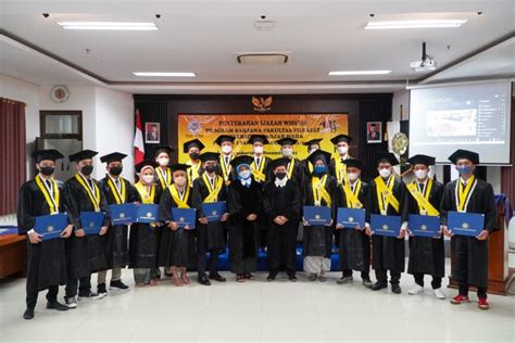 Wisuda Program Sarjana Filsafat Periode I 2021 2022 Fakultas Filsafat