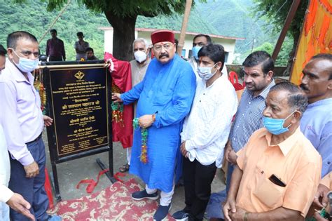 पौड़ी लोनिवि मंत्री के अधिकारियों को निर्देश शीघ्र करें लम्बित