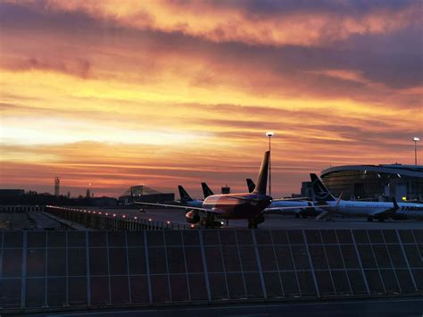 Otopeni Topul Celor Mai Proaste Aeroporturi Defapt Ro