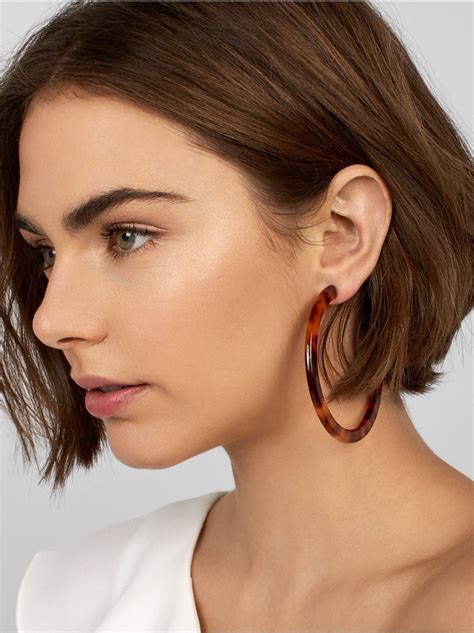 Another Picture Of Samanda Hoop Resin Earrings Hair Inspiration Short