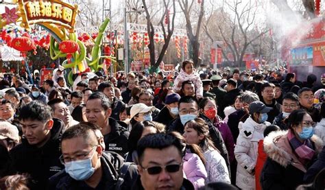 En Images Des Millions De Chinois C L Brent Le Nouvel An Lunaire Sous