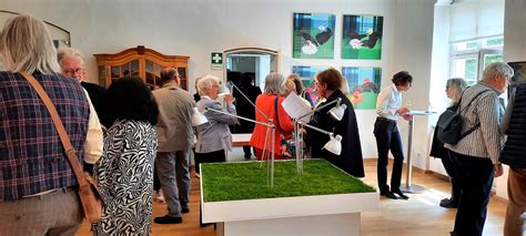 IMPRESSIONEN VERNISSAGE IM MUSEUM HAUS MARTFELD REFLEX