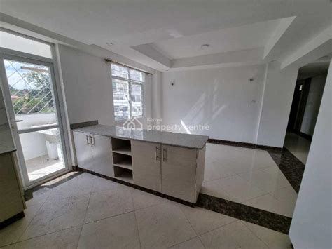 For Rent Luxurious And Beautiful 3 Bedrooms Apartments Othaya Rd