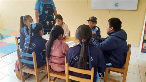 Niños y niñas del colegio El Ángel disfrutaron de un recorrido lúdico