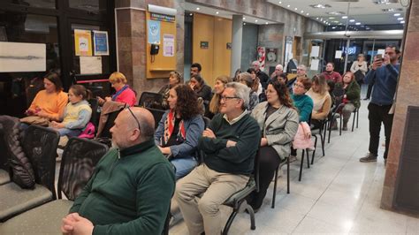 M Nica Sparo Particip De Un Importante Conversatorio En El Banco