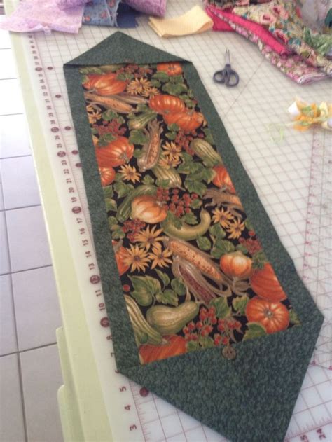 10 minute table runner! | Quilts | Pinterest | 10 minute table runner ...