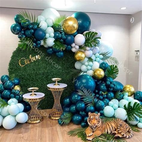 Pin By Amma Adjei Bohyen On Balloons Birthday Decorations Safari