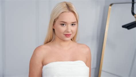 Orgasm After Shower VR Porn Video VRPorn