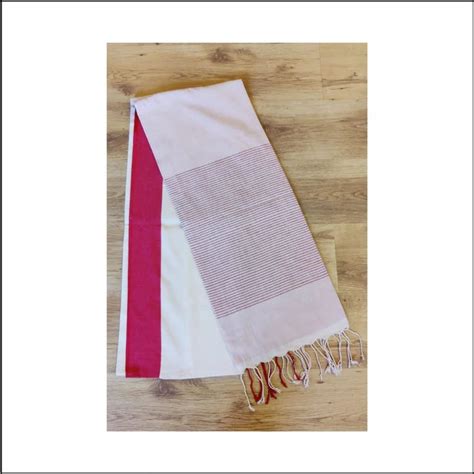 Off White And Red Bengal Handloom Cotton Saree At Rs