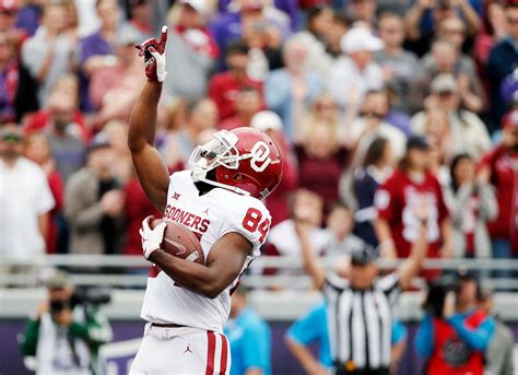 Oklahoma WR Morris among former walk-ons making impressions