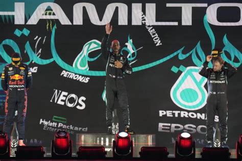 F1 Hamilton Vince In Arabia Saudita Davanti A Verstappen Il Titolo Si