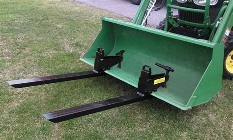 Clamp On Pallet Forks For Buckets And Tractors Earth And Turf Attachments Llc