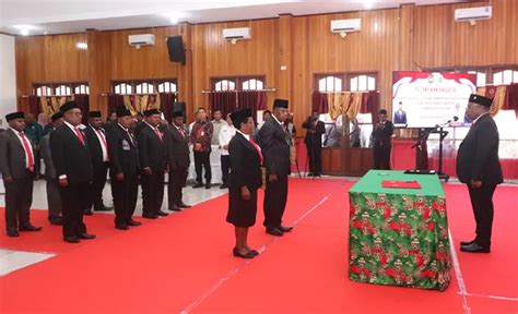 Wamendagri Lantik Anggota Mrp Provinsi Papua Tengah