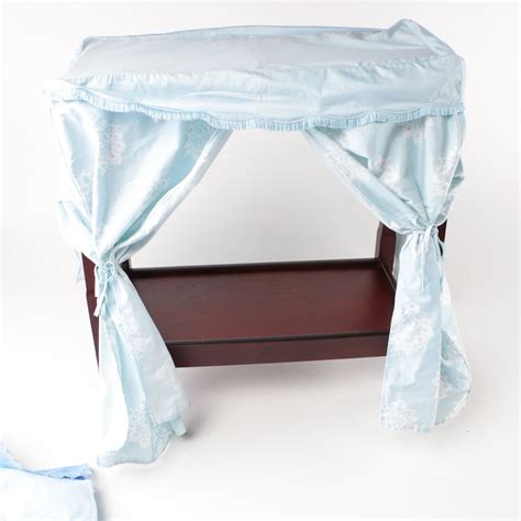 American Girl Doll Elizabeth's Canopy Bed | EBTH