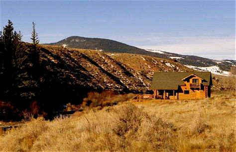 Wind Riveryellowstone Cabin Cabins Dubois United States Of America