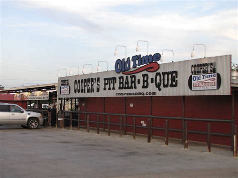 Coopers Old Time Pit Bbq Austin Restaurants In Downtown Austin