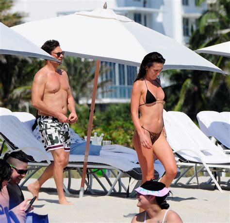 Ryan Seacrest's girlfriend Aubrey Paige shows off curves in tiny bikini