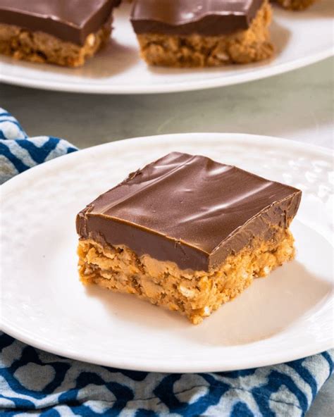 No Bake Chocolate Pretzel Peanut Butter Squares Is The Perfect Make