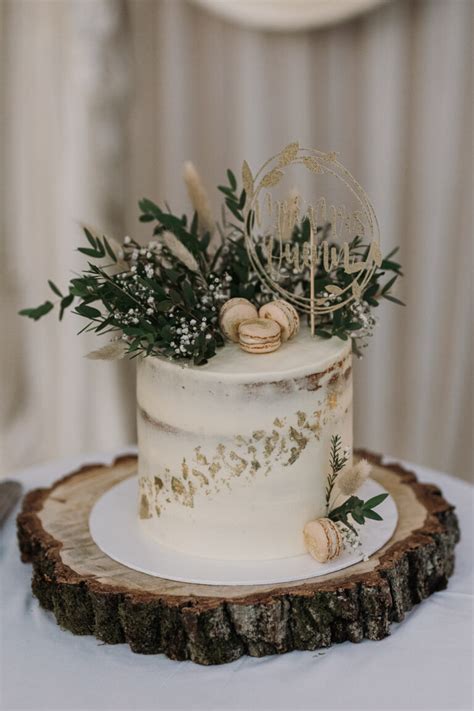 Show Stopper Rustic Wedding Cakes Almost Too Good To Eat