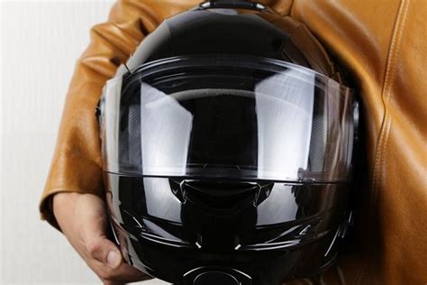 Foto : Helm Half Face atau Full Face, Simak Keunggulan Masing-masing
