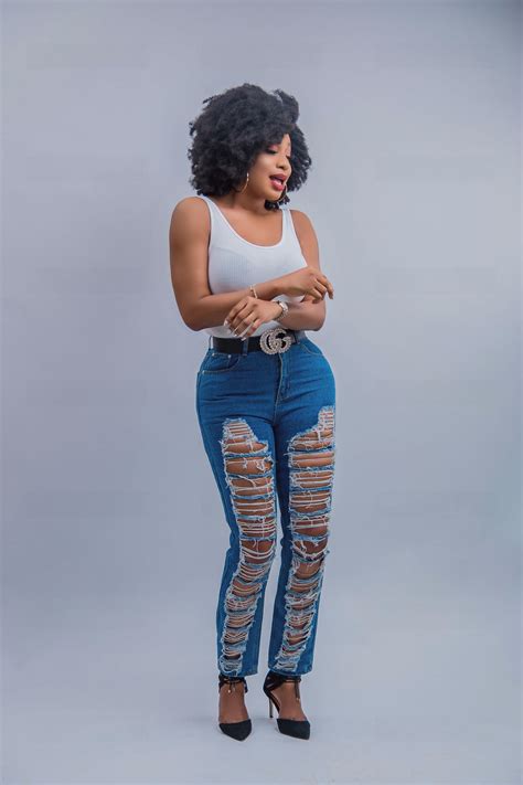 NOLLYWOOD ACTRESS CHIKA IKE HAS SHARED SOME HOT SEXY PHOTOS WHERE SHE