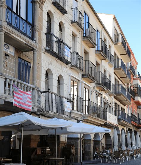 Plasencia and its historical complex * All PYRENEES · France, Spain, Andorra