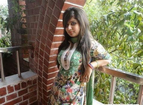 Bangladeshi University Girls Hot Photos Strata Barhaa