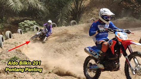 Moto Kelas Sport Trail Kejurprov Gtx Di Sirkuit M Attar