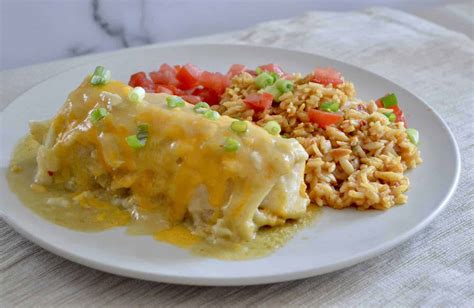 Green Chili Chicken Burritos - This Delicious House