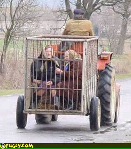 Two Hot Women Dancing In A Cage Random Images Fugly